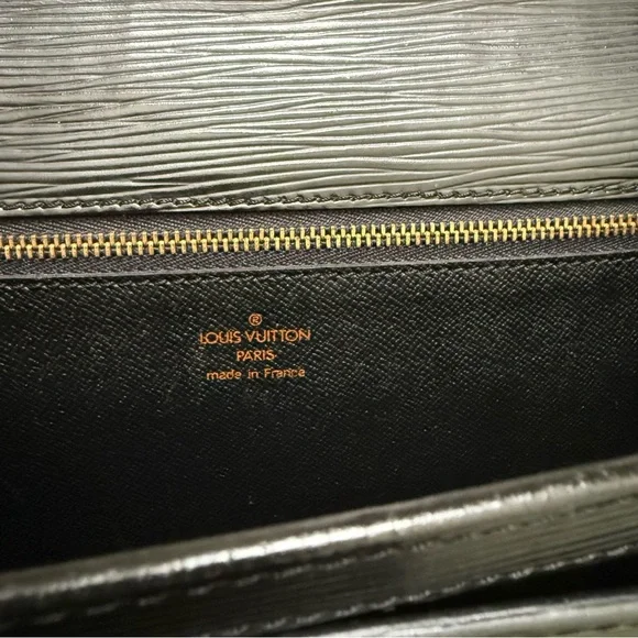 Louis Vuitton Epi Pochette Sellier Draggone Black Clutch Bag